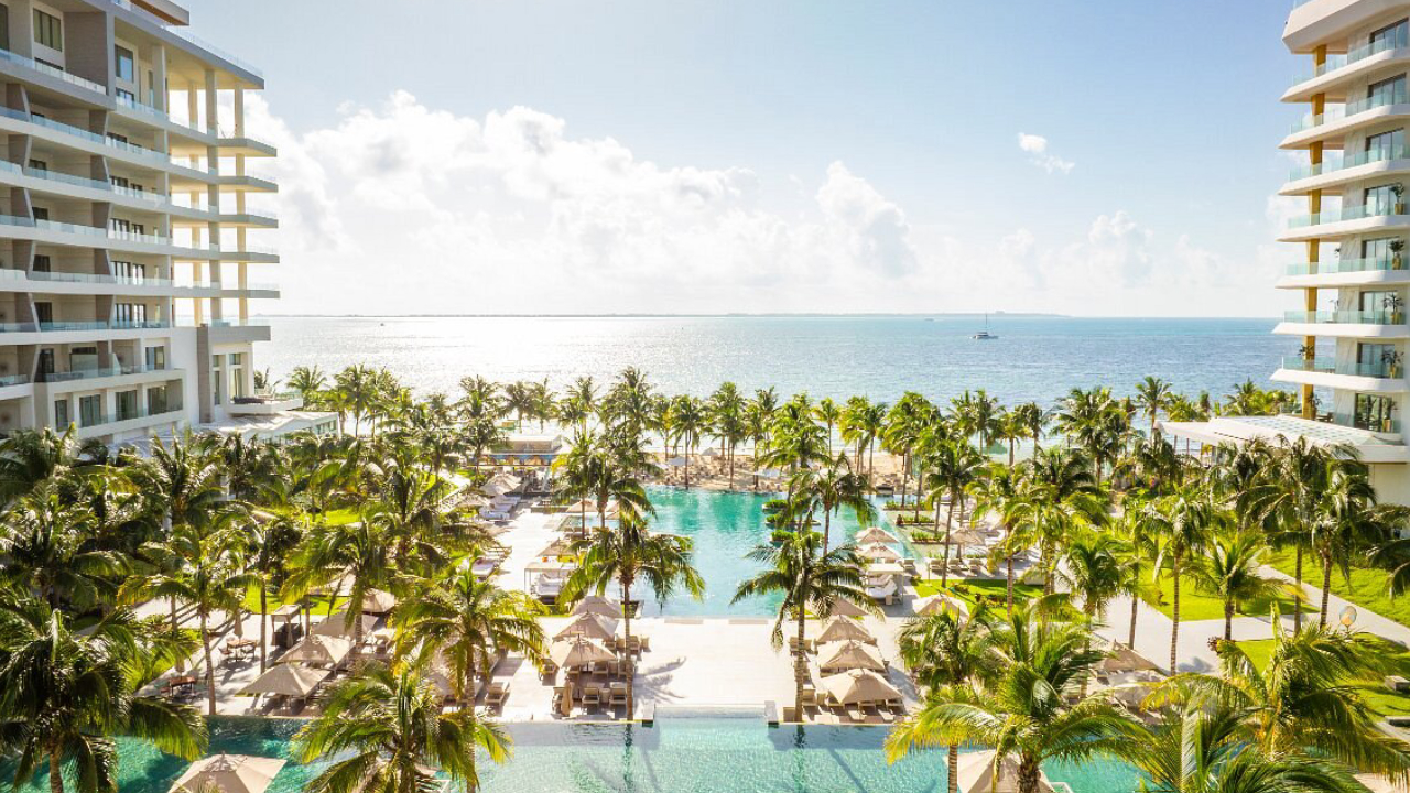 Transportation to Garza Blanca Resort and Spa Los Cabos